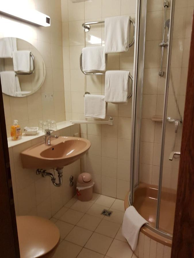 Hotel Zum Mueckenberger Hof Lauchhammer Ngoại thất bức ảnh